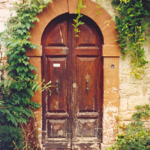Il vecchio ingresso di Villa Pascolo